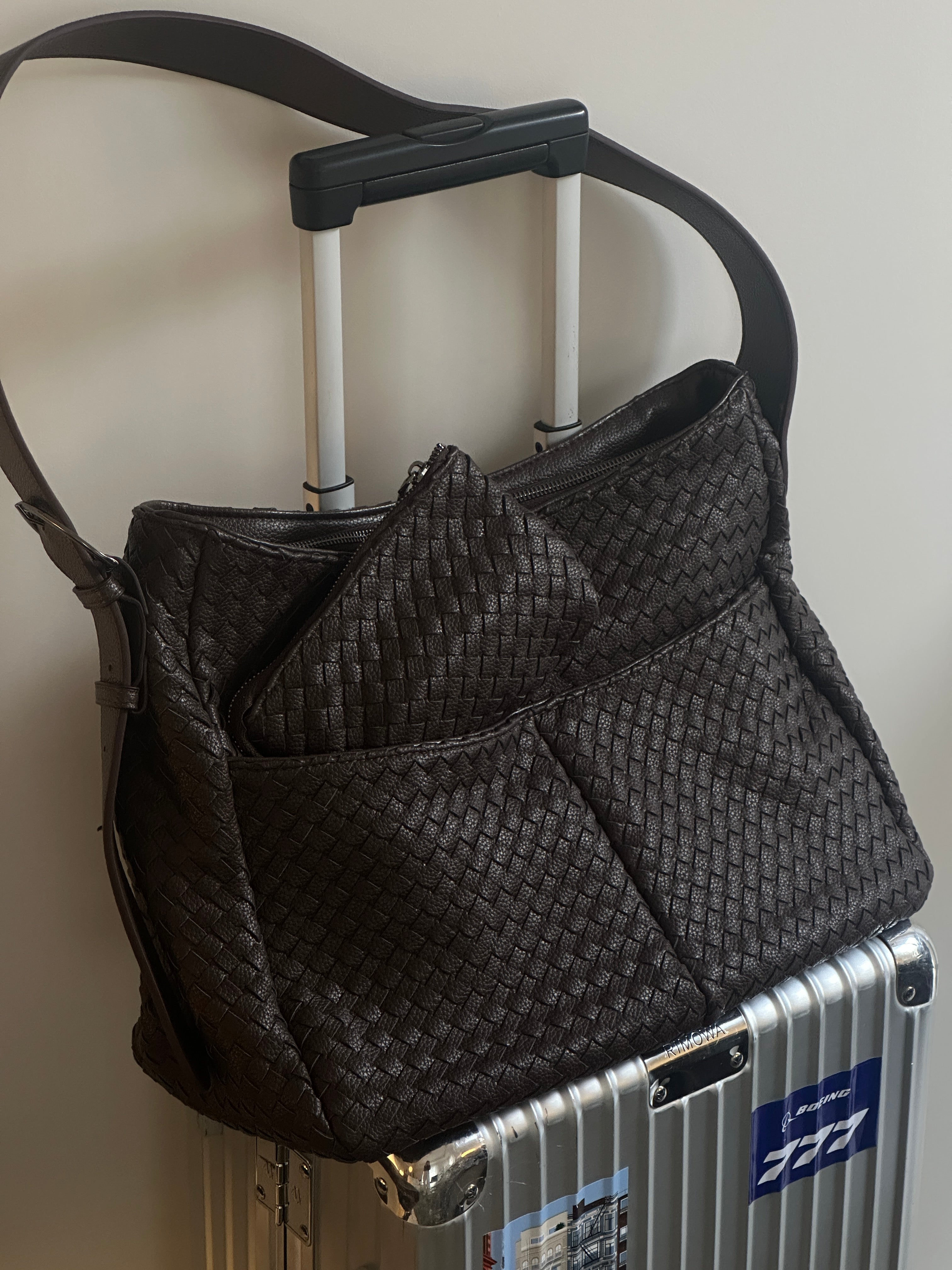 Women's Oversized Vegan Leather Tote