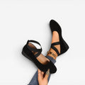 Women's Minimalist Cross-Strap Ballet Flats