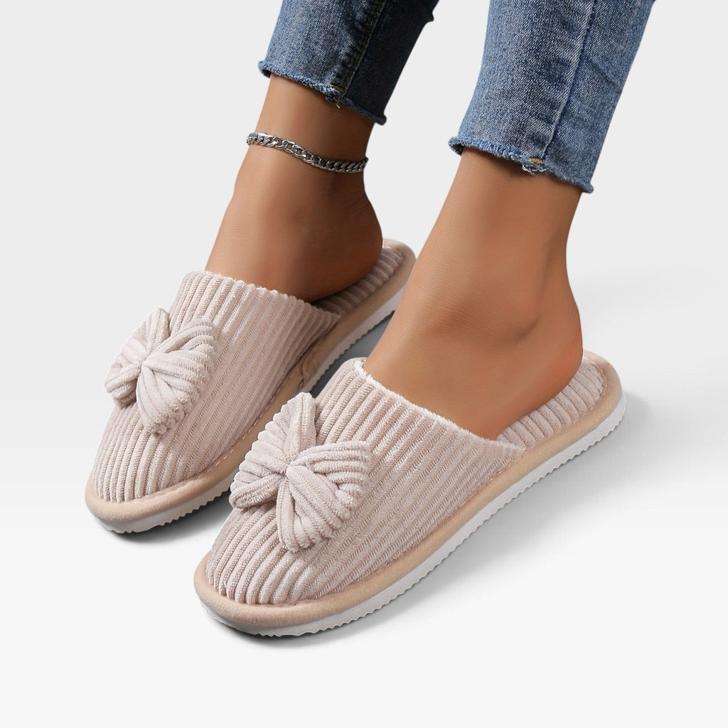 Women's Fleece-Lined Slippers with Cushioned Comfort