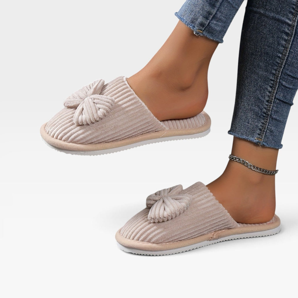 Women's Fleece-Lined Slippers with Cushioned Comfort