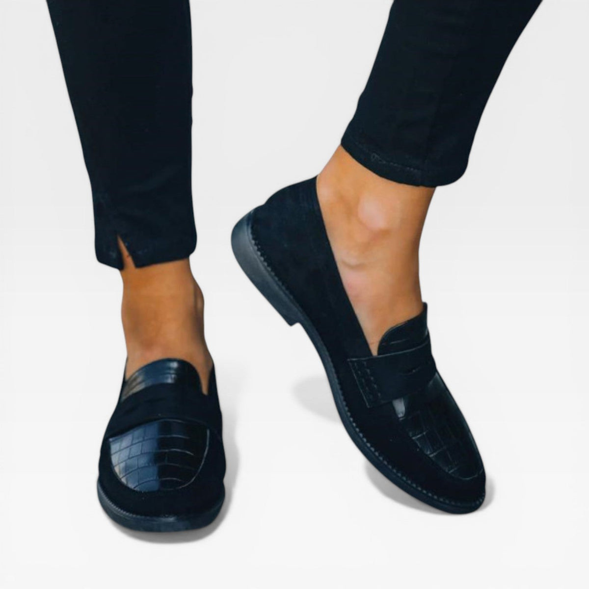 Women's Croc-Embossed Slip-On Comfort Loafers