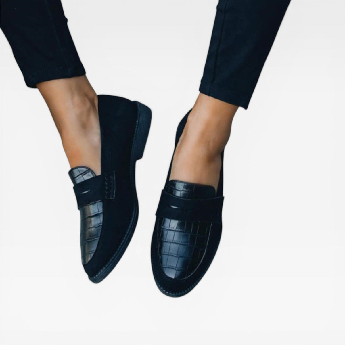 Women's Croc-Embossed Slip-On Comfort Loafers