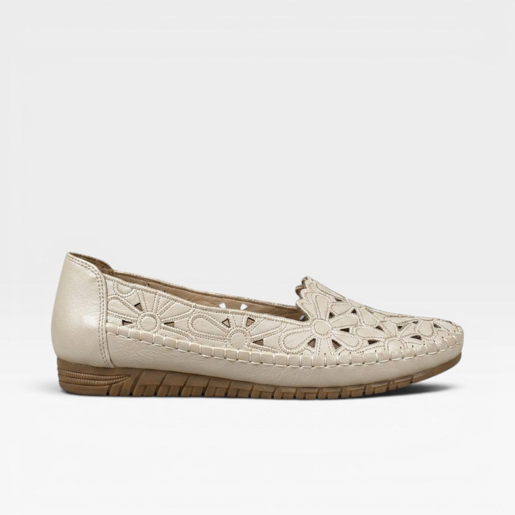 Women's Boho Floral Cutout Slip-On Flats