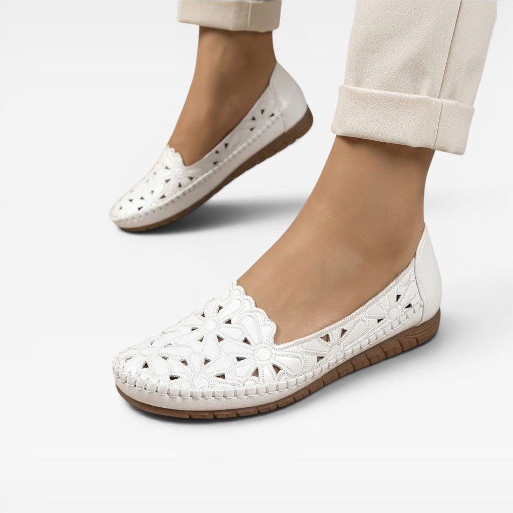 Women's Boho Floral Cutout Slip-On Flats