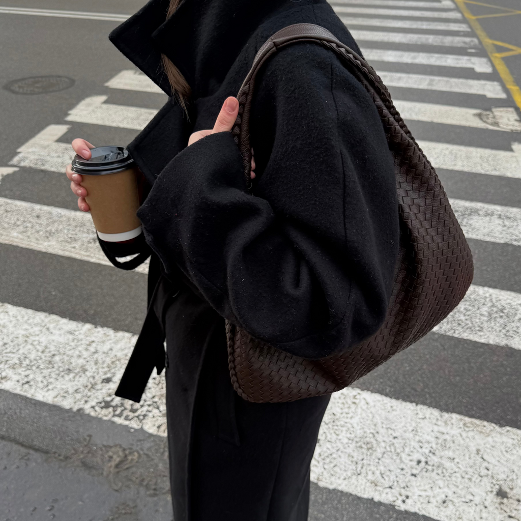 Women's Woven Oversized Shoulder Bag