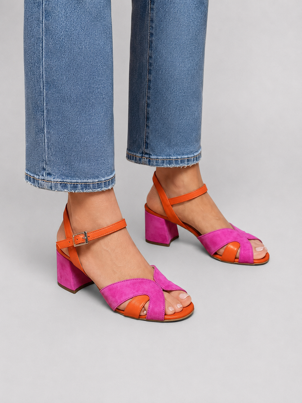 Women's Crossover Strap Block Heel Sandals