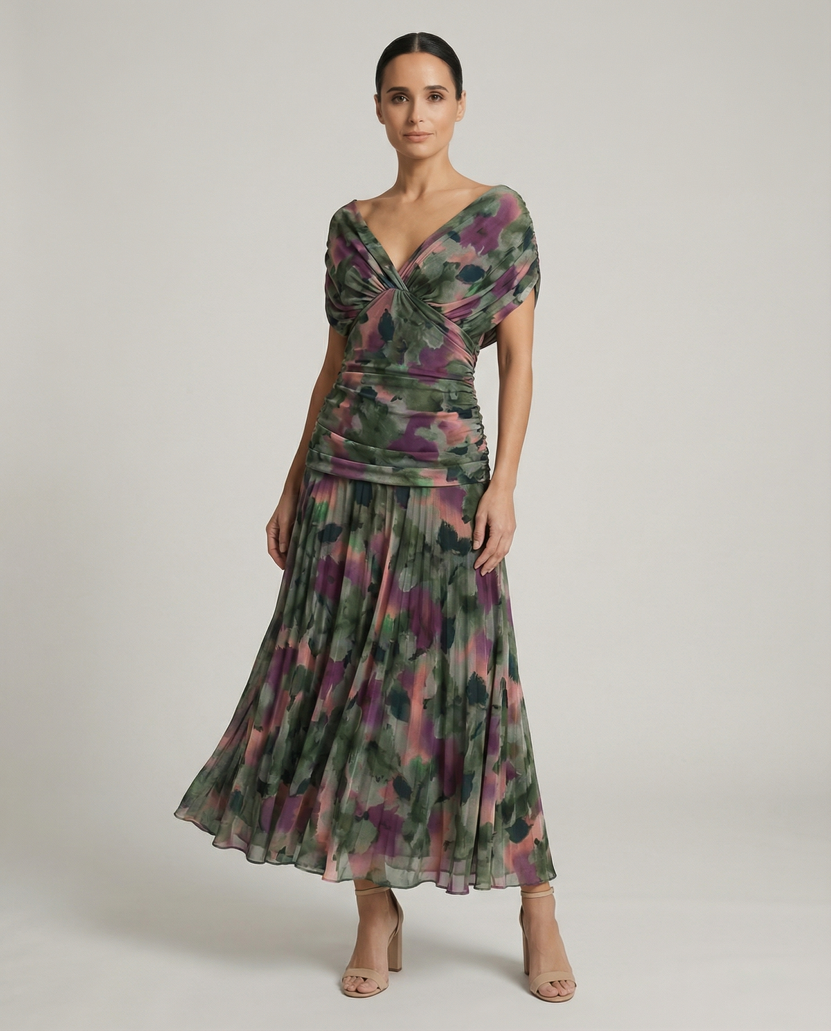 Women's Gradient Pleated Maxi Dress with Flowing Movement