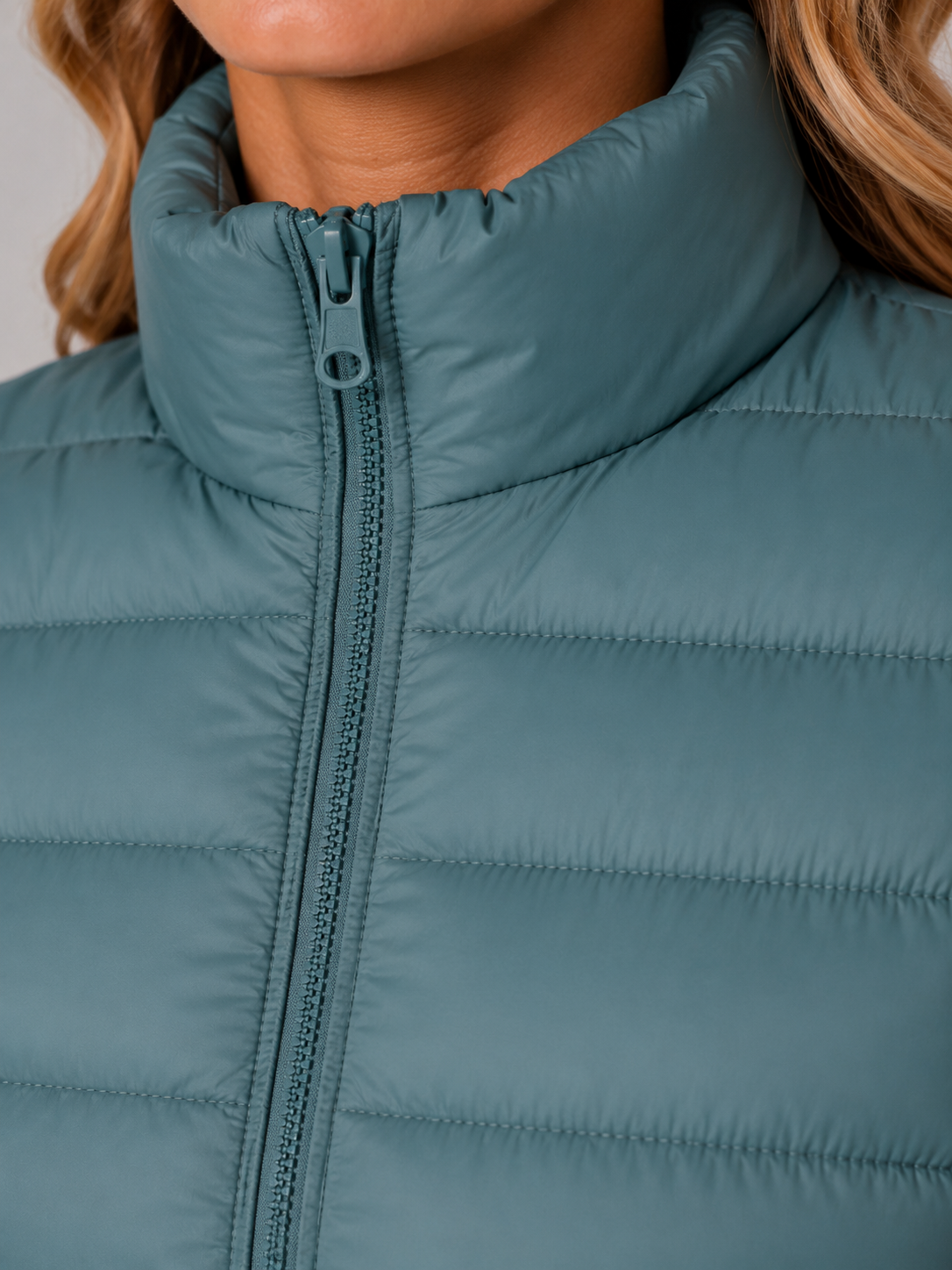 Women's Lightweight Slim-Fit Zip-Up Puffer Jacket