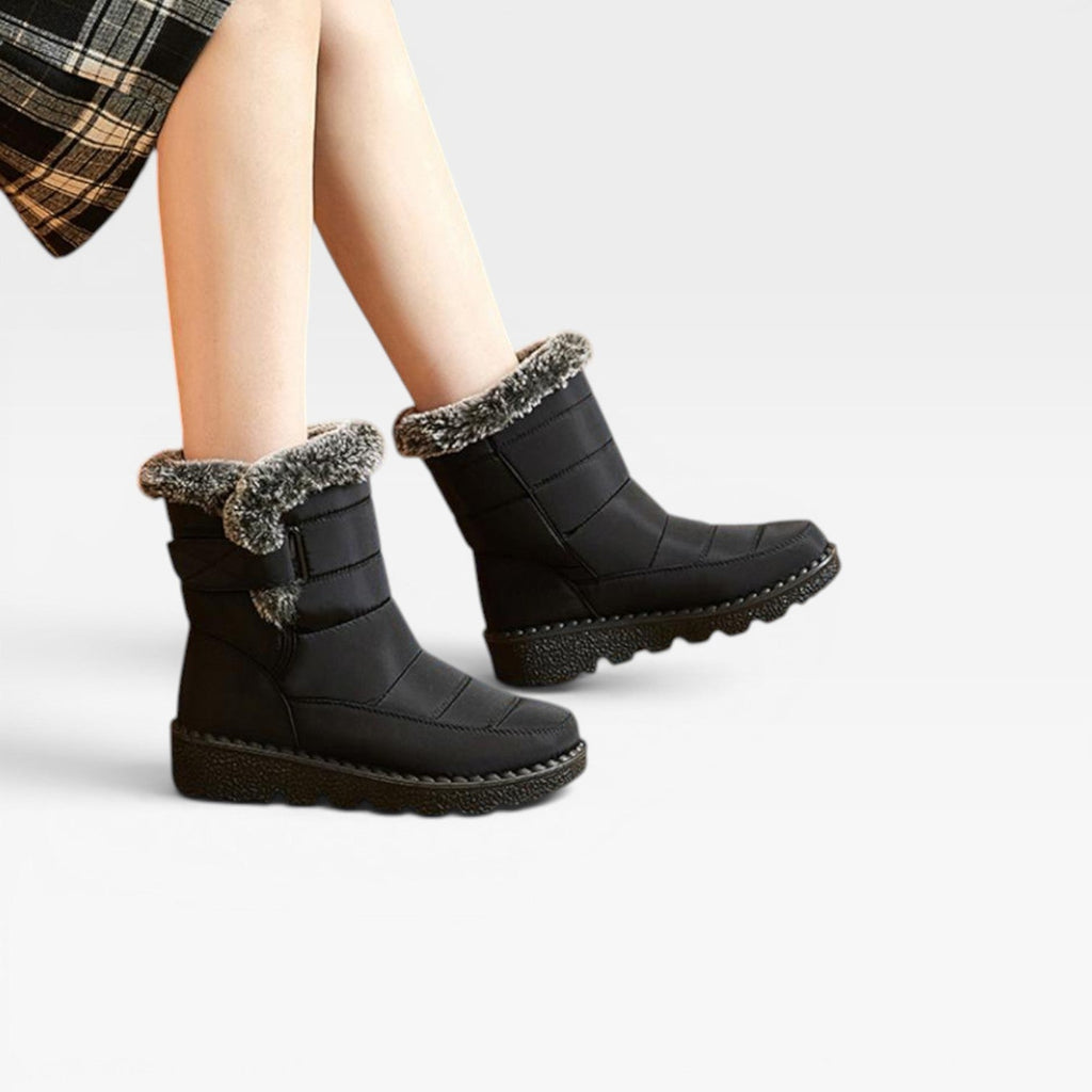 Women's Quilted Faux Fur Snow Boots