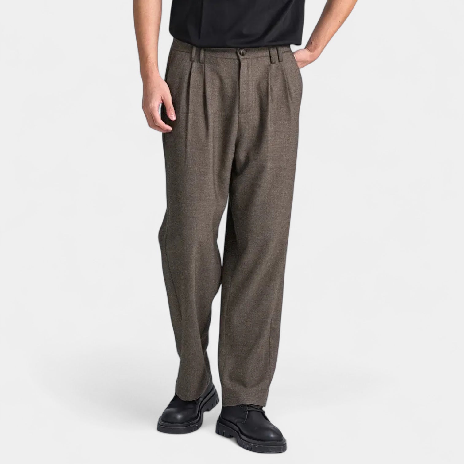 Wool-Blend Pleated Trousers Relaxed Straight Fit for Men