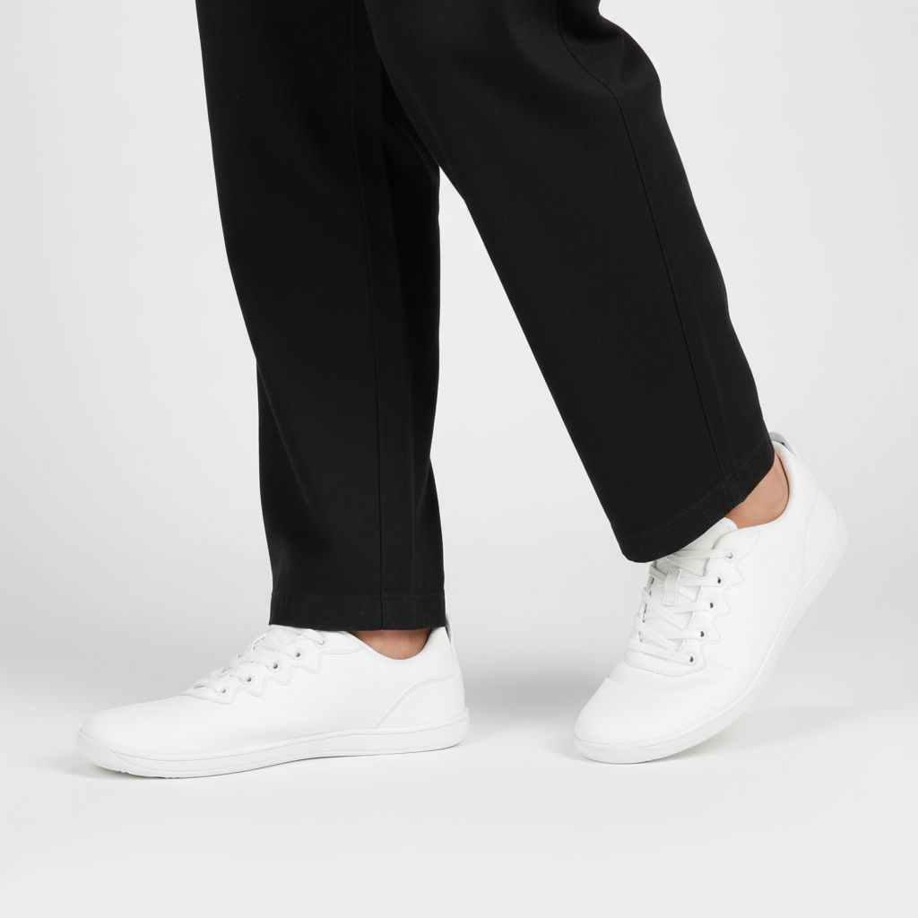 Low-Top Lace-Up Sneakers Smooth Upper Slim for Men