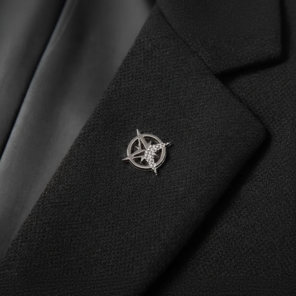 Two-Button Notch Lapel Blazer With Pin for Men