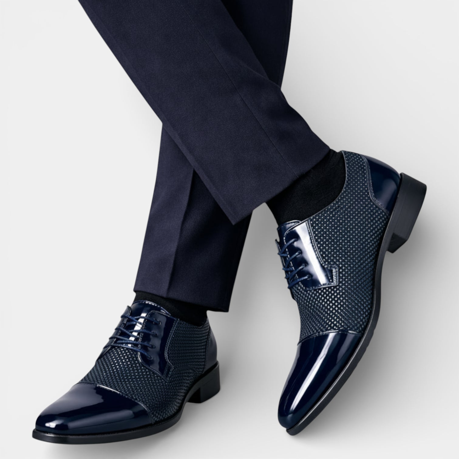 Lace-Up Dress Shoes Textured Upper Sleek for Men