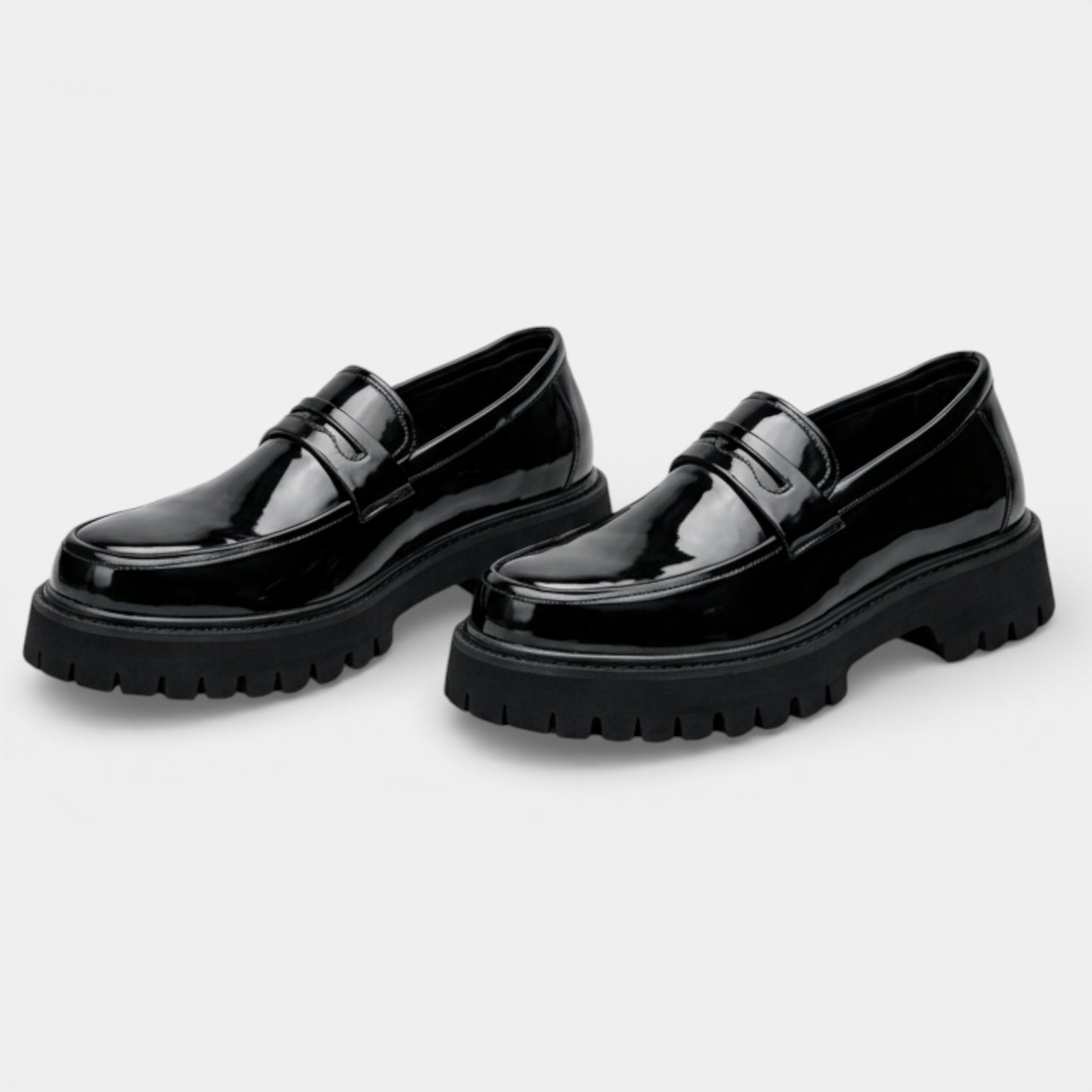Slip-On Loafers Chunky Sole Vamp Strap for Men