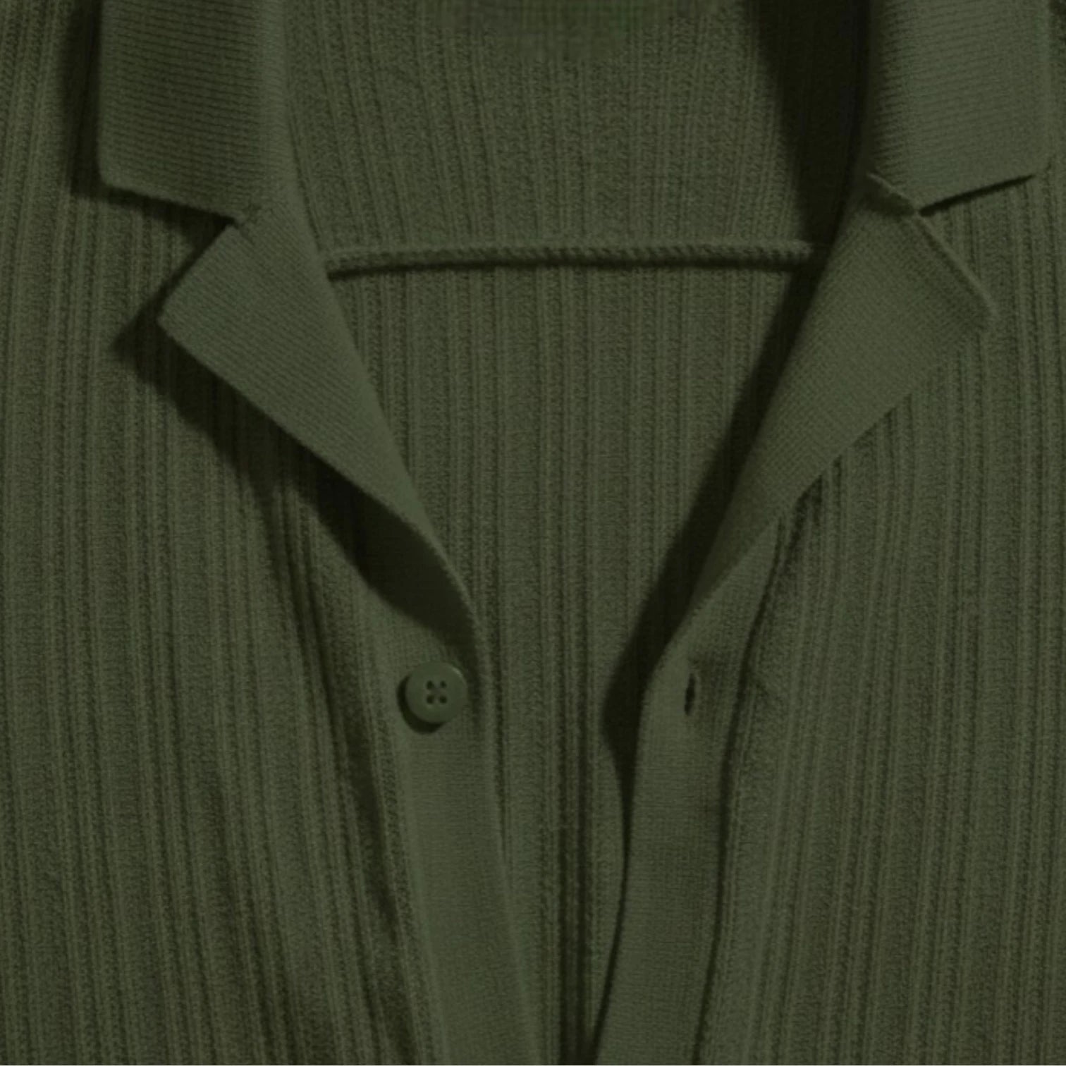 Ribbed Knit Short Sleeve Button-Up Camp Collar for Men