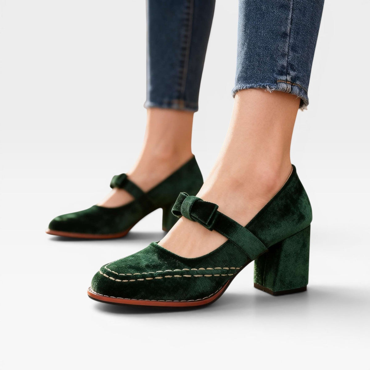 Women's Velvet Mary Jane Bow Pumps