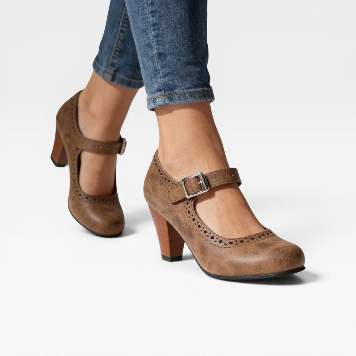 Women's Vintage Brogue Mary Jane Pumps
