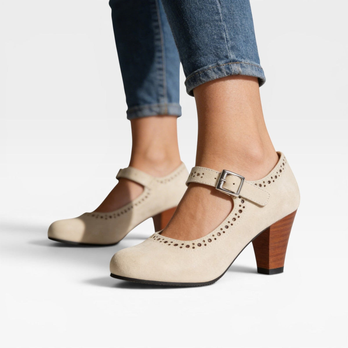 Women's Vintage Brogue Mary Jane Pumps