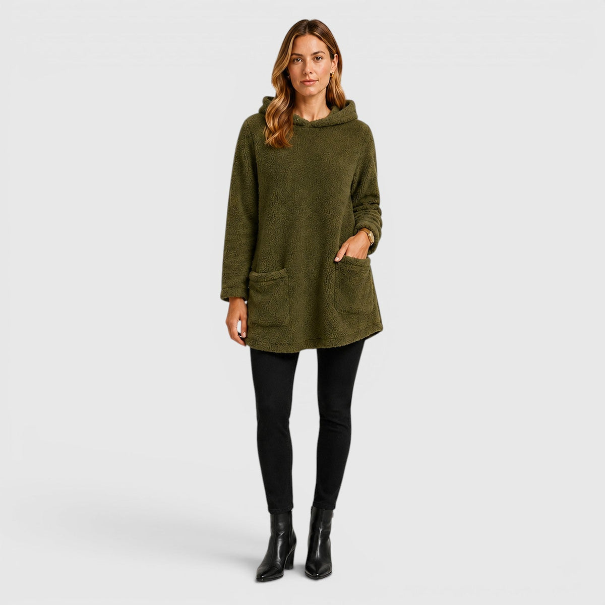 Women's Plush Hoodie for Cold Weather Comfort