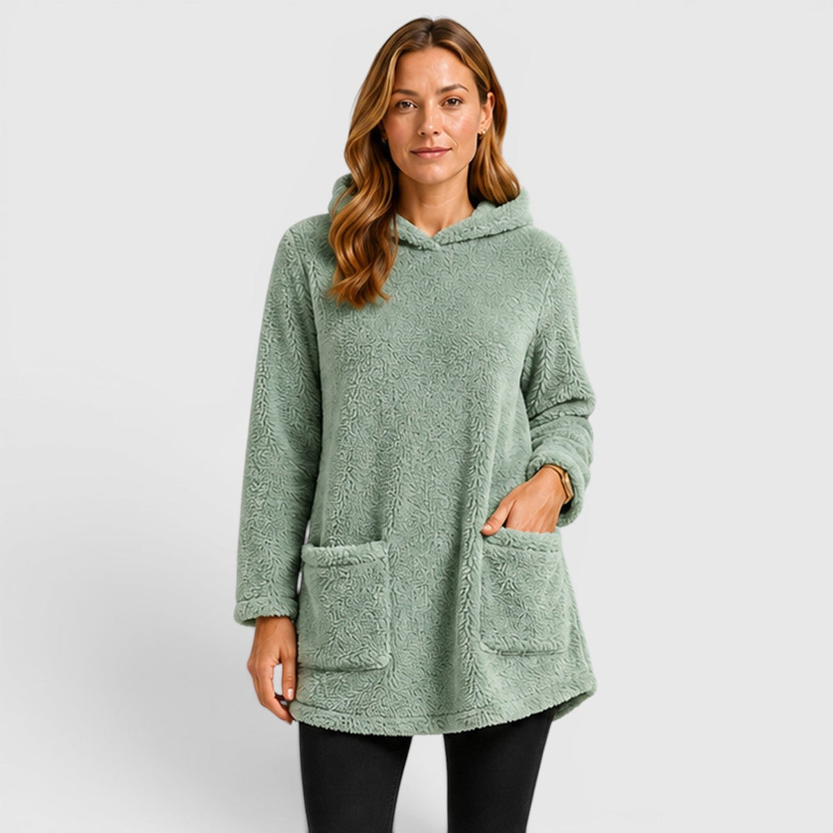Women's Plush Hoodie for Cold Weather Comfort